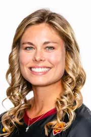 2022 USC Beach Volleyball Head Shot Hailey Harward