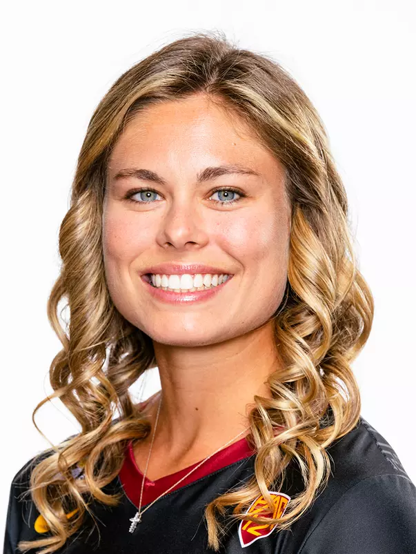 2022 USC Beach Volleyball Head Shot Hailey Harward