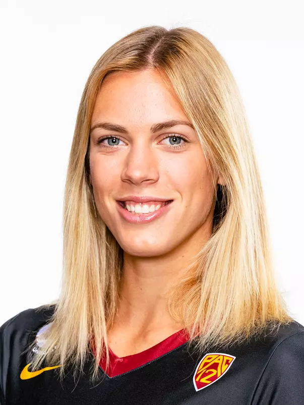 2022 USC Beach Volleyball Head Shot Tina Graudina