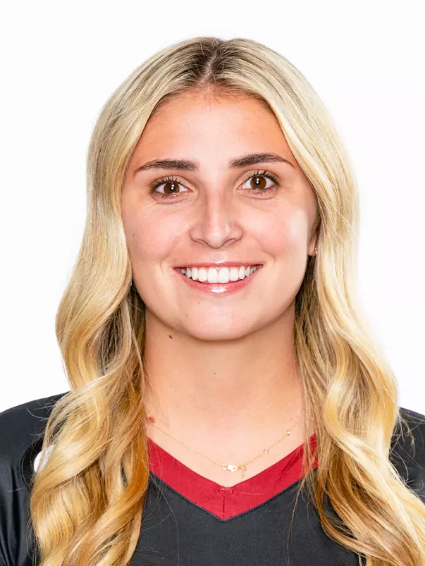 2022 USC Beach Volleyball Head Shot Ava Gallien