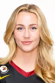 2022 USC Beach Volleyball Head Shot Eden McCoy