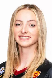 2022 USC Beach Volleyball Head Shot Savannah Davis
