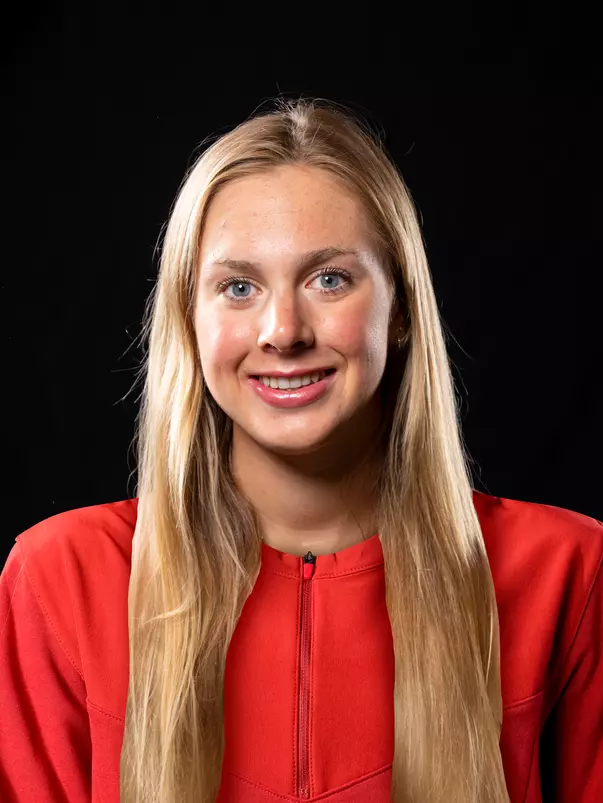 Pennington headshot - usc swim #2