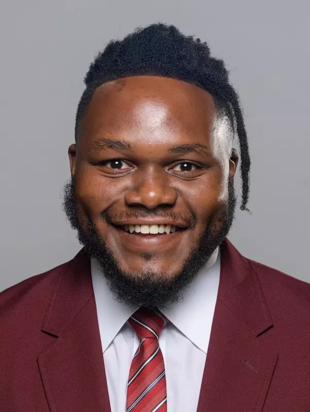 Earl Barquet Jr. headshot