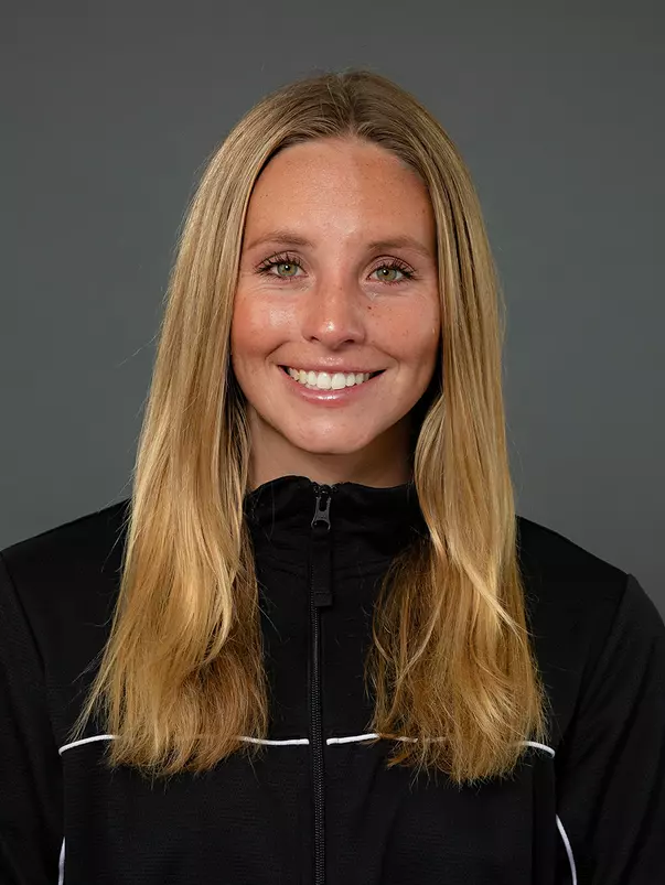 Christina Crum 2022-23 head shot