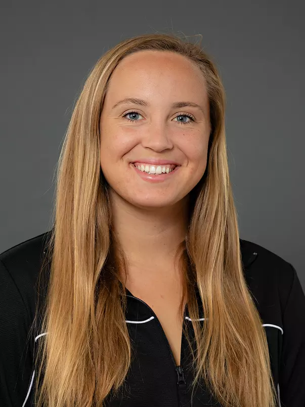 Hannah Meyer 2022-23 head shot