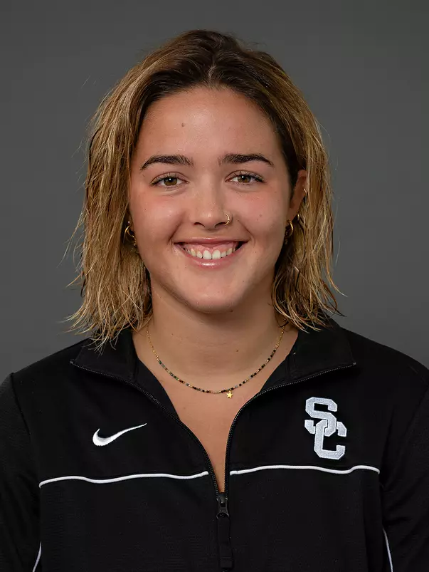 Mireia Guiral 2022-23 head shot