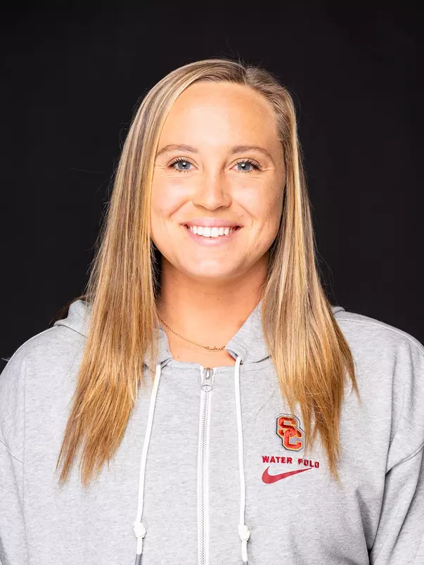 Hannah Meyer head shot 2023-24