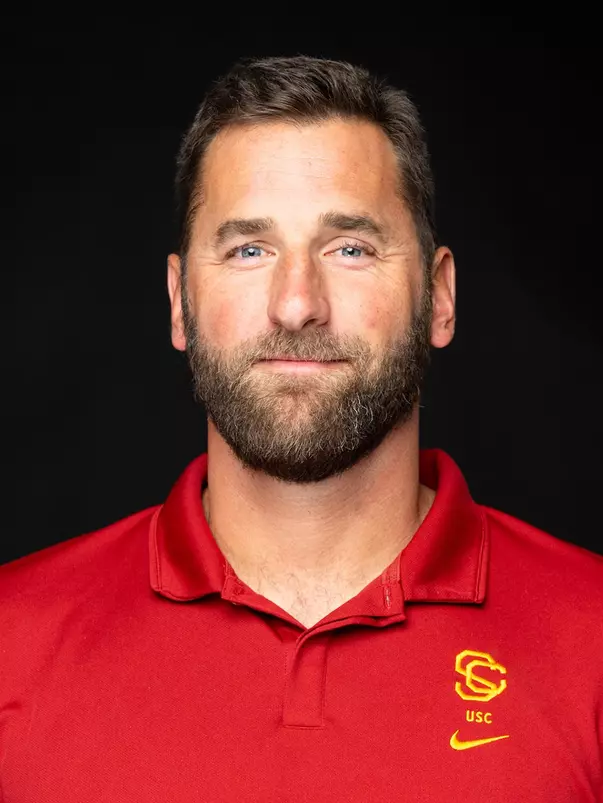 Stephen Loomis head shot 2023-24