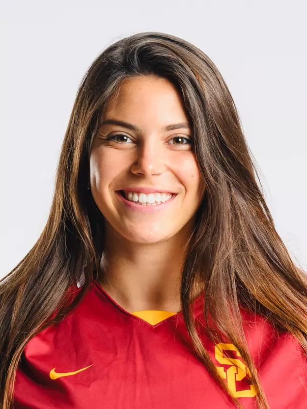 Helena Sampaio headshot