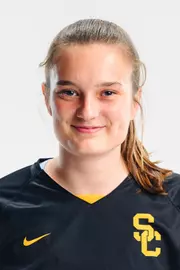 Hannah Poulter headshot