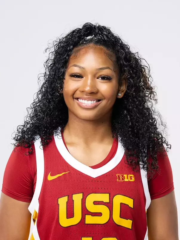 Malia Samuels head shot