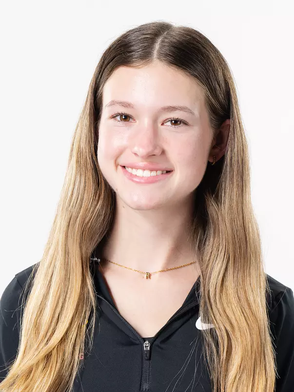 Roxy Andras 2024-25 head shot