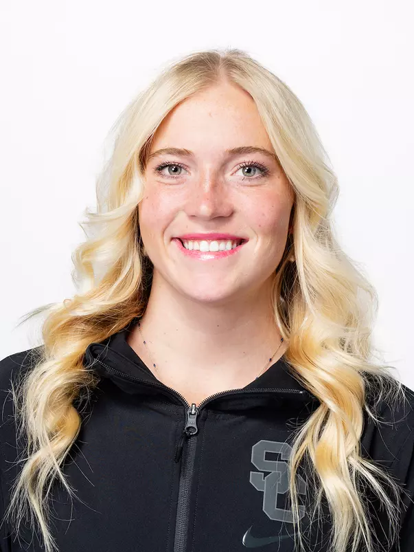 Ava Knepper 2025 head shot