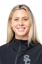 Sinia Plotz 2025 head shot