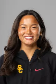 Ashley Kwan Headshot