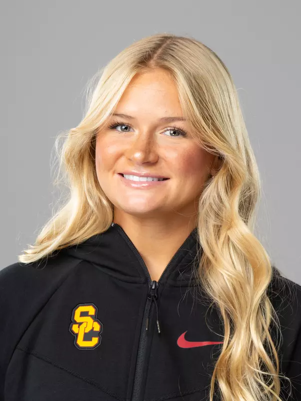 Kate Sloman Headshot