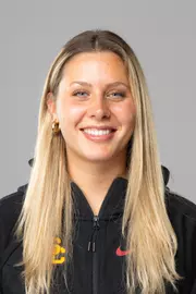 Sinia Plotz Headshot