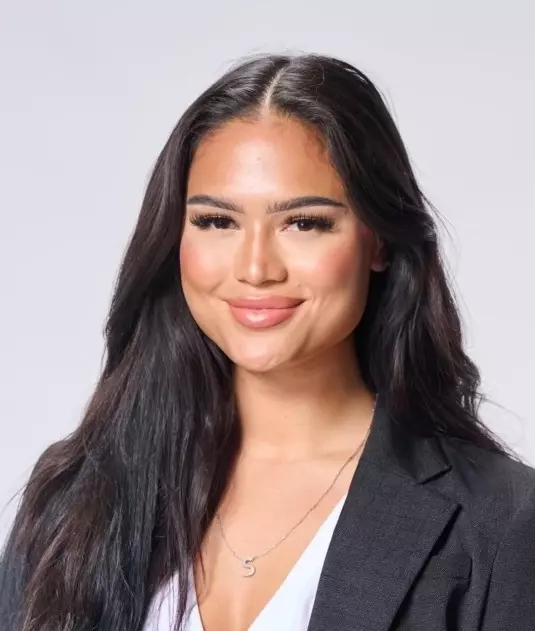 Skylar Phan headshot