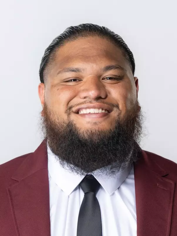 2025 Headshot of Aaron Amaama