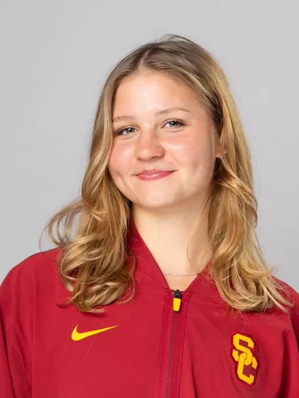 Dora Molnar