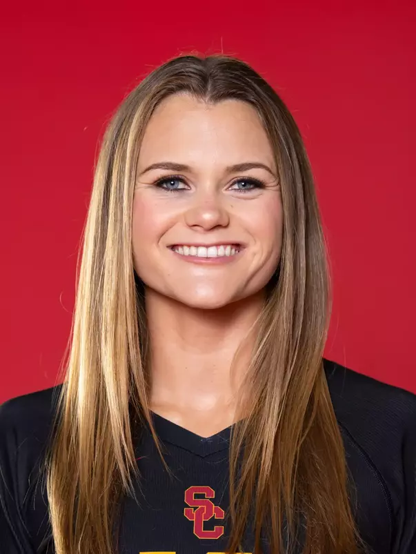 Zoey Henson 2026 Headshot