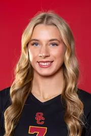 Calinda Kok 2026 Headshot (2)