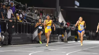 Dajaz DeFrand qualifies for NCAA Championships in the 200m