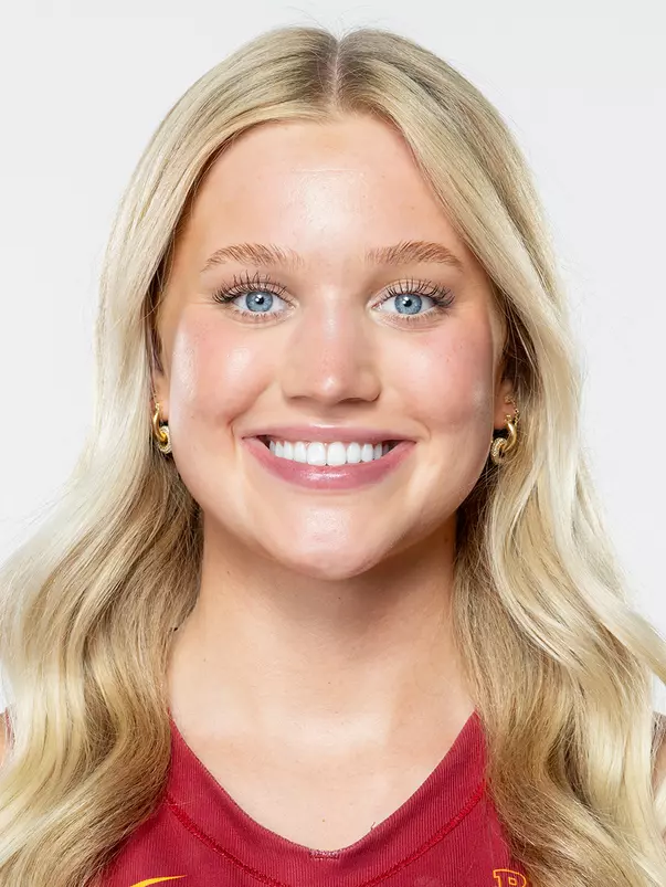 2026 USC women's volleyball head shot Lilli Etter