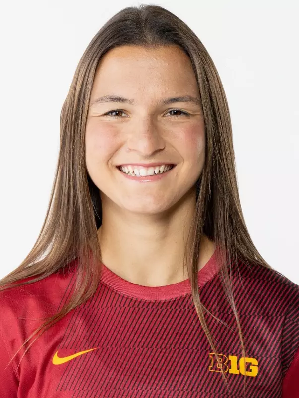 Ines Simas headshot