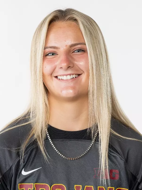 Lana Gibbs headshot