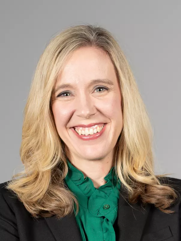 Kris Pierce Headshot