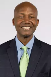 Desmond Oliver