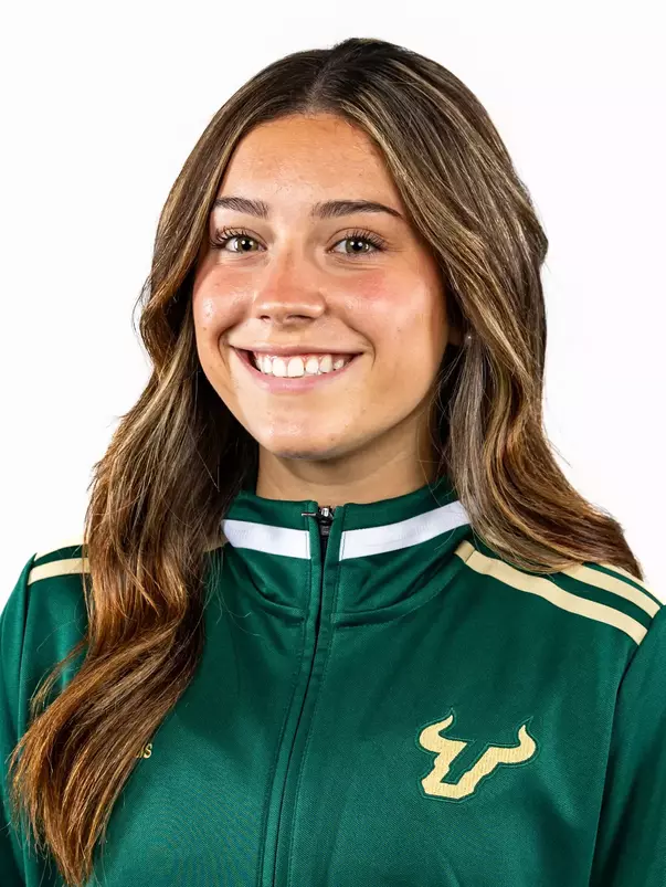 Catalina Edwards headshot taken during 2024 South Florida Cross Country media day on August 23, 2024.
