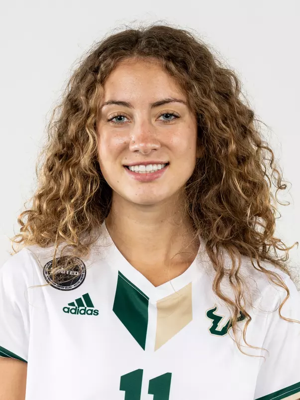 Madeleine Penman-Derstine headshot taken during 2024 South Florida Women's Soccer media day on August 23, 2024.