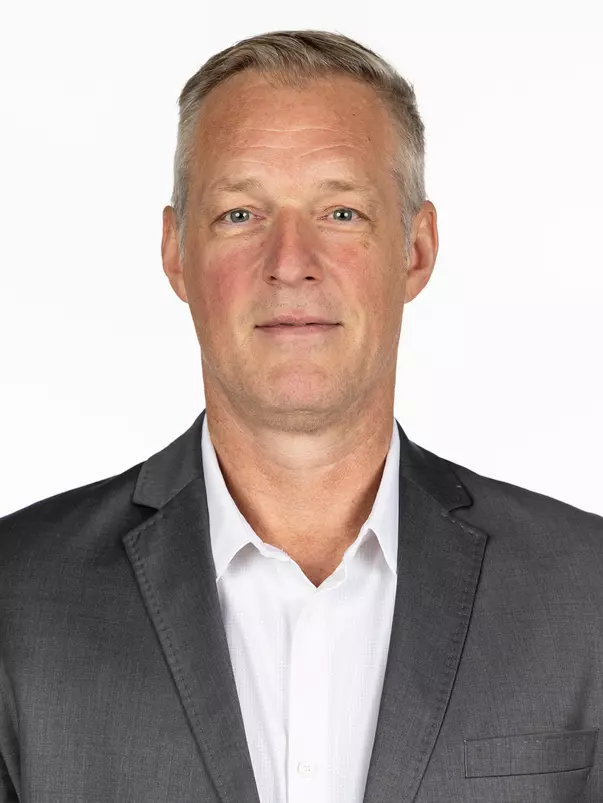 Jason Haldane headshot taken on October 1, 2025.