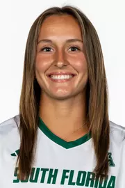 Elyse Thornton headshot taken on August 5, 2025.