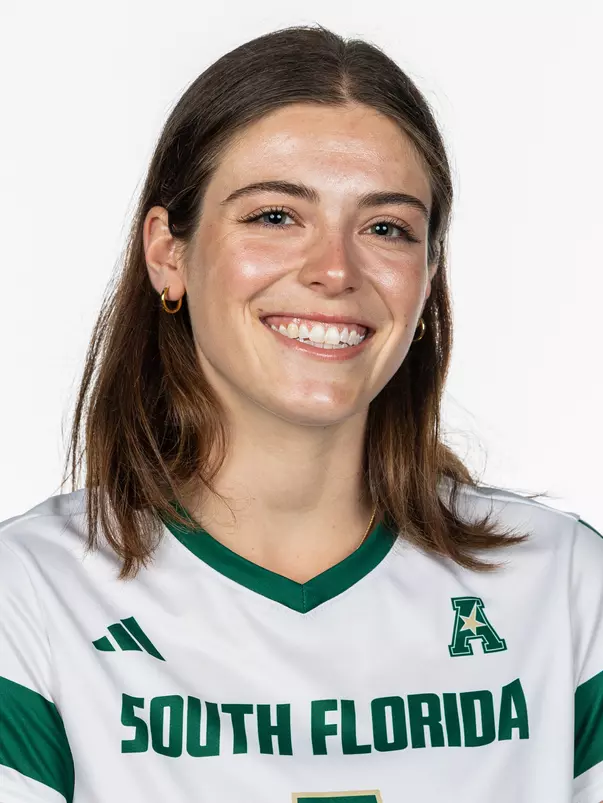 Maria Bulis headshot taken on August 5, 2025.