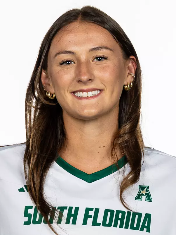 Regan Kelly headshot taken on August 5, 2025.
