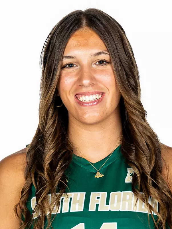 Lauren Lewis headshot taken on August 4, 2025.