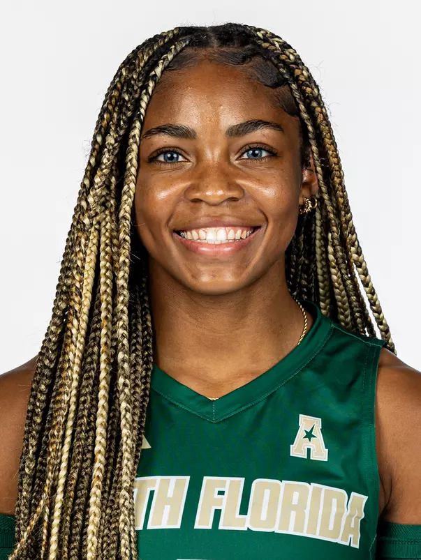 Miya Thomas headshot taken on August 4, 2025.