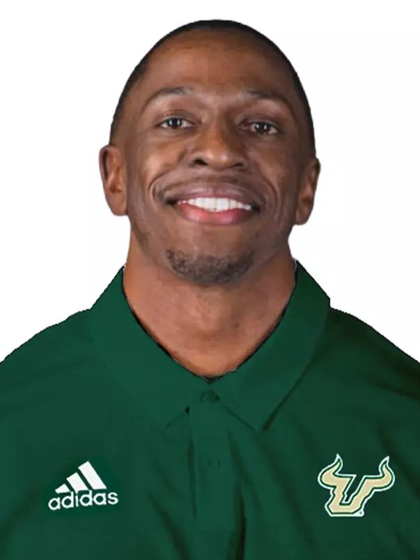 Antonio Turner headshot.