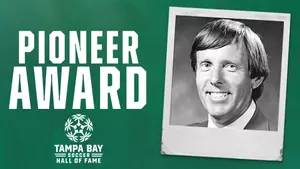 Dan Holcomb receives Pioneer Award