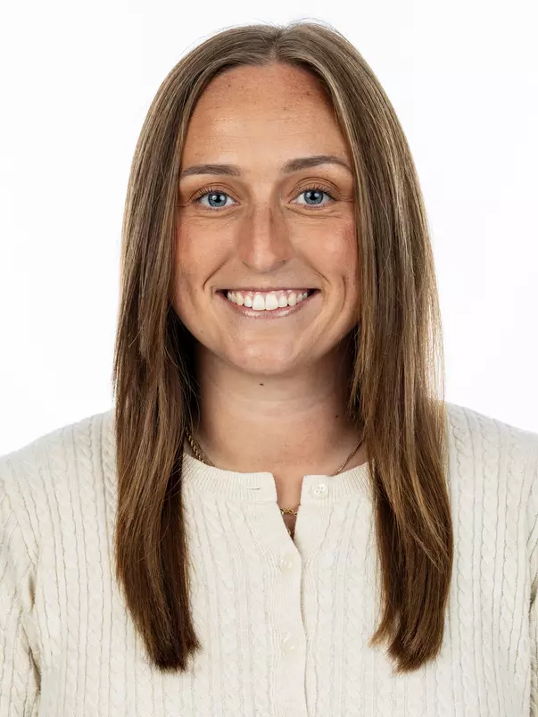 Hanna Vernetti during South Florida Athletics staff headshot on July 27, 2026.