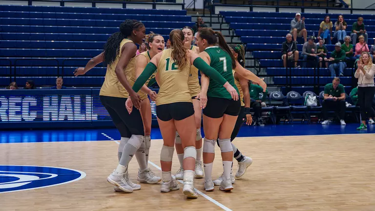 Volleyball huddle against No. 16 Tennessee at Penn State Classic