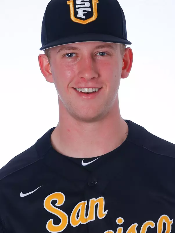 1/15/18: USF BASE Headshots and Marketing at Benedetti Diamond in San Francisco, CA. Image by Chris M. Leung for USF Dons Athletics
