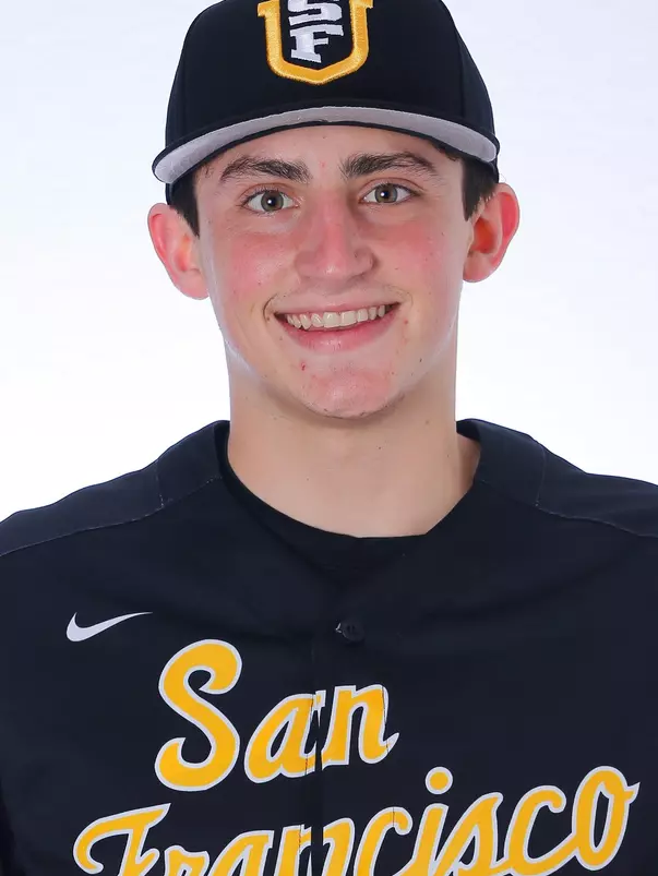 1/15/18: USF BASE Headshots and Marketing at Benedetti Diamond in San Francisco, CA. Image by Chris M. Leung for USF Dons Athletics