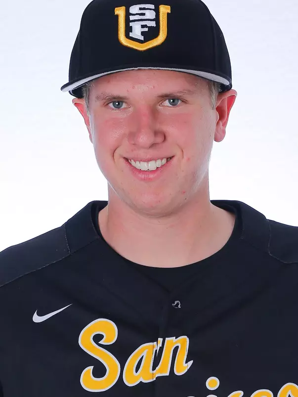 1/15/18: USF BASE Headshots and Marketing at Benedetti Diamond in San Francisco, CA. Image by Chris M. Leung for USF Dons Athletics