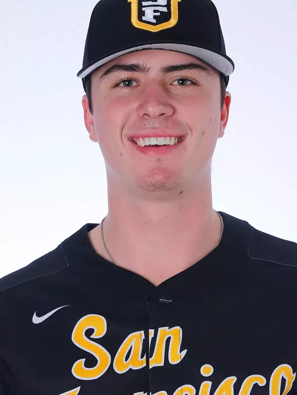 1/15/18: USF BASE Headshots and Marketing at Benedetti Diamond in San Francisco, CA. Image by Chris M. Leung for USF Dons Athletics
