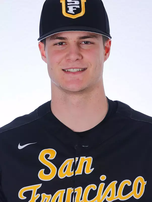 1/15/18: USF BASE Headshots and Marketing at Benedetti Diamond in San Francisco, CA. Image by Chris M. Leung for USF Dons Athletics